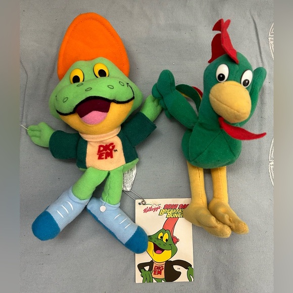 Vintage 1997 Kellogg's DIG 'EM Frog and ROOSTER Plush Toys - Picture 1 of 6